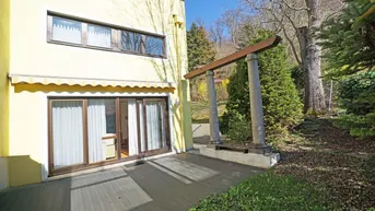 Expose Eckreihenhaus mit Einfamilienhauscharakter in zentrumsnaher Aussichtsslage