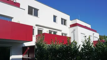 Expose Modernes Wohnhighlight im Grünen: 3-Zimmer mit Garten-Balkon und 2 Garagenplätzen