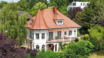 Expose Repräsentative Traum-Villa in ruhiger Aussichtslage! Schwimmhalle, Sauna und Biotop