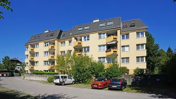 Expose Großzügige 4-Zimmerwohnung in Ruhelage inklusive Parkplatz im Zentrum