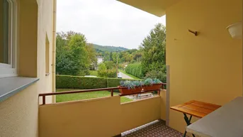 Expose Gepflegte 4-Zimmer-Wohnung mit Süd-Loggia in Grünruhelage an der VOR-Kernzonengrenze