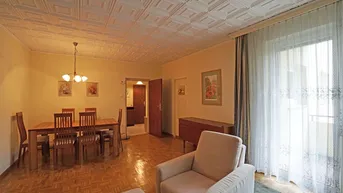 Expose Gepflegte 4-Zimmer-Wohnung mit Süd-Loggia in Grünruhelage an der VOR-Kernzonengrenze