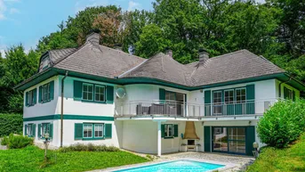 Expose Repräsentative Villa mit Pool und Wellnessbereich in sonniger Waldrandruhelage