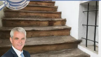 Expose Diese geschichtsträchtigen Stufen…..!