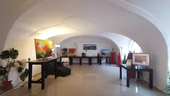 Expose Zentrale Geschäfts-/ Büroflächen mit Altbau-Charme zum absoluten Schnäppchenpreis