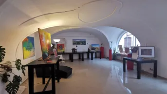 Expose Zentrale Geschäfts-/ Büroflächen mit Altbau-Charme zum absoluten Schnäppchenpreis