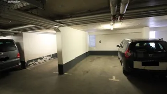 Expose Gargenplatz auf Betonfläche B ca. 2,4 m / Tief ca. 4,7 m / Durchfahrtshöhe 2,35 m.