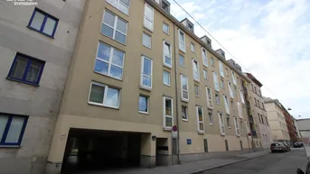 Expose Gargenplatz: Breite ca. 2,4 m / Tiefe ca. 4,7 m / Durchfahrtshöhe ca. 2,25 m.
