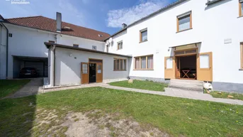 Expose Ehemaliges Gasthaus und beliebter Treffpunkt mit Ferienzimmer und neu adaptierter Wohnung auf 2.302m² Grund zu kaufen!