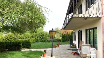 Expose SONNIGES GROSSZÜGIGES EINFAMILIENHAUS MIT TOLLEM FERNBLICK, POOL UND GEPFLEGTEM GARTEN