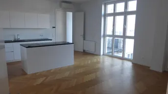 Expose 1., Enjoy the traditional Viennese style in a modern fit, Altbau mit Charme und Balkon, Klima, 5. Liftstock, nahe Stephansplatz