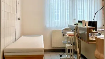 Expose Vollausgestattete Praxis nächst Apotheke