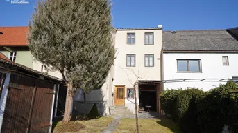 Expose Geräumiges Wohnhaus mit großem Garten und angrenzendem Fischteich