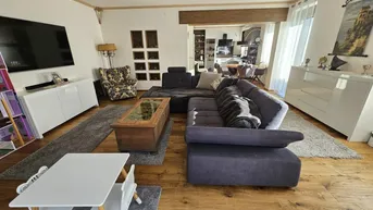 Expose top generalsanierte 3 Zimmer-Wohnung mit Gartennutzung und Parkplatz in absoluter Ruhelage