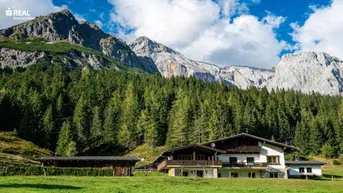 Expose Mitten im Hochkönigmassiv - Tourismusbetrieb in Bestlage