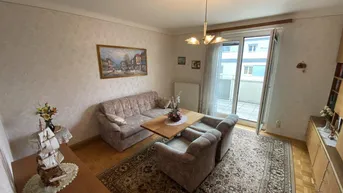 Expose Entzückende 2 Zimmer + ca. 7,5 m² Terrasse