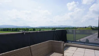 Expose Fantastischer Weitblick in toller Lage - 72,36m² DG-Wohnung mit 37,60m² Dachterrasse und überdachten Parkplatz!
