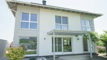Expose Modern, ruhig und Naturwald Nähe - 155m² ELK Fertighaus mit 6 Zimmer, Garage und gemütlichen Garten!