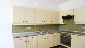 Expose Renovierungsbedürftige 1-Zimmer-Wohnung mit Loggia Nähe LKH
