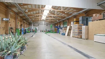 Expose Moderne 1.620m² Lager- Produktionshalle in Autobahnnähe mit 519m² Wohn-/Bürogebäude und 273m² Keller!