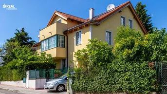 Expose Großzügige Villa mit flexiblem Wohnkonzept