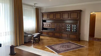 Expose Charmantes Einfamilienhaus mit großem Garten in Frauenkirchen