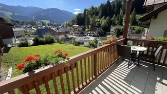 Expose Ein Garten. Zwei Balkone. Dein Zuhause.