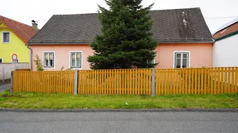 Expose Gemütliches Landhaus mit Nebengebäude direkt in Groß-Siegharts