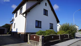 Expose Schönes Stadthaus mit Garten, Garage und großem Schuppen