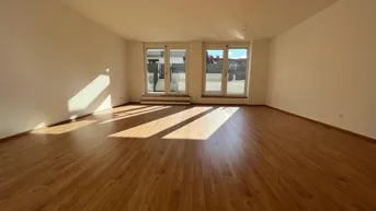 Expose Gefördertes 4 Zimmer (Stadt-)Reihenhaus in Neunkirchen mit 2 Garagenstellplätze -"Wohnen mit Chic"