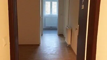 Expose Einzigartige 2-Zimmer-Wohnung in perfekter Zentrumslage nahe Donaupromenade