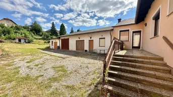 Expose Landhaus mit großem Garten und Garage!
