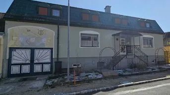 Expose Einfamilienhaus mit Ausbaumöglichkeit