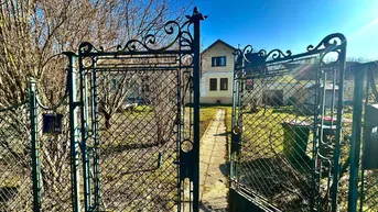 Expose Charmantes Wohnhaus mit Potenzial: Ihre Sanierungschance in ruhiger Lage!