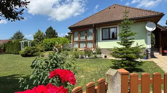 Expose Traumhaftes Einfamilienhaus in begehrter Lage – Einziehen &amp; Wohlfühlen