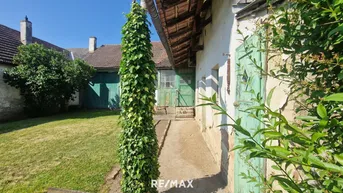 Expose Altes Landhaus mit großem Grundstück - ideal für Pferdehaltung und individuelle Gestaltung