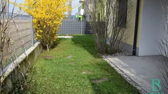 Expose Exklusive, sonnige Garten-Wohnung! 2 Autoabstellplätze! Neubau!