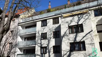 Expose Eleganter "Retro-Style" - Großzügige, sonnige, ruhige Wohnung mit Süd-Loggia! 2 Garagenplätze!