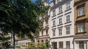 Expose ++RARITÄT++ sanierungsbedürftige 2-Zimmer ALTBAUwohnung in BESTLAGE des 7. Bezirks!
