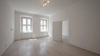 Expose ++RARE OPPORTUNITY++ Renovation-Required 2-Room PERIOD APARTMENT in PRIME LOCATION of the 7th District!