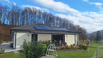 Expose Bungalow mit Carport und Garten - 2 Jahre alt-modern