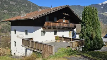 Expose Älteres Wohnhaus auf großem Grund mit toller Aussicht!