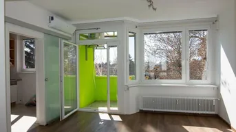 Expose Sanierte und sehr großzügige 3-Zimmer - Wohnung mit Balkon