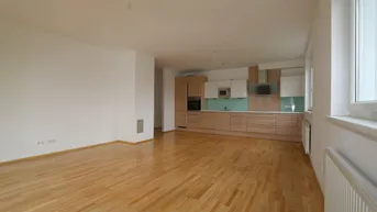 Expose Neuwertige, barrierefreie 4-Zimmer-Wohnung mit 12 m² großem Balkon und Tiefgaragenplatz in Zentrums- und Bahnhofsnähe