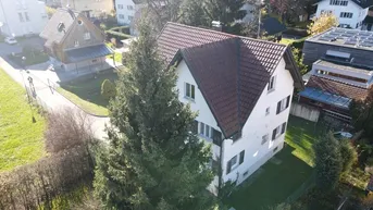 Expose Wohnhaus am Ende einer Sackgasse in Bregenz! Auf 745m² Grund mit Doppelgarage und 2 Wohneinheiten!
