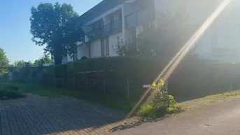 Expose Gemütliche 1-Zimmer-Oase mit Balkon, Terrasse &amp; zwei Parkmöglichkeiten