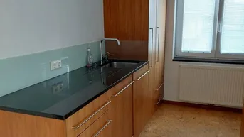 Expose Preiswerte 4,5 Zimmer Maisonett - Wohnung, Höchst