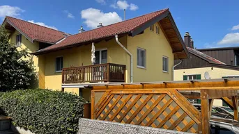 Expose ALTLIEFERING | Eck-Reihenhaus mit sonnigem Garten und Doppelcarport