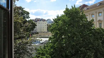 Expose FAMILIENFREUNDLICHE 5-ZIMMER-WOHNUNG AM LIECHTENSTEINPARK