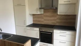 Expose 2 Zimmer Single oder Pärchenwohnung im 1. Stock mit 5,8m² Loggia